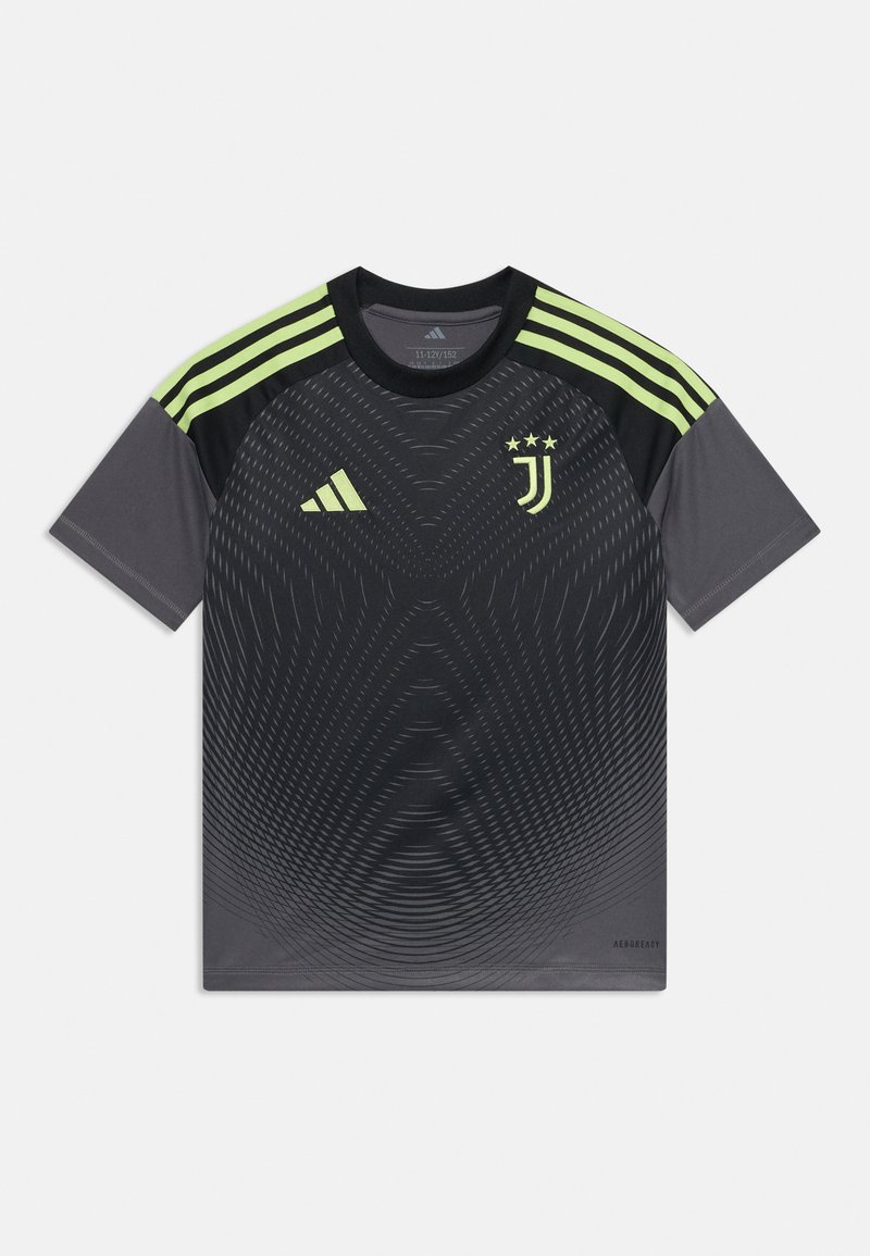 T-shirt de sport noire à manches courtes, avec des rayures vertes sur les épaules, un motif texturé et le logo de la Juventus sur la poitrine.