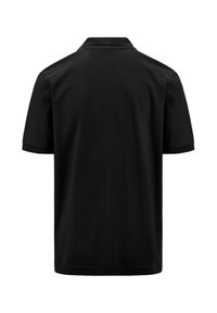 Polo shirt nera con colletto classico e maniche corte, realizzata in un tessuto liscio e leggero, di un colore uniforme e senza motivi.