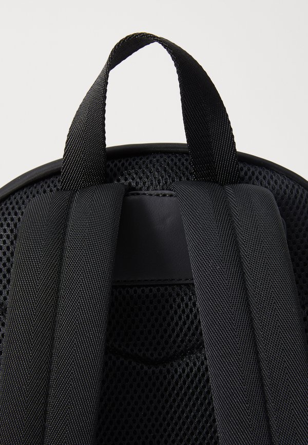 QUANTIC BACKPACK - Rucksack3