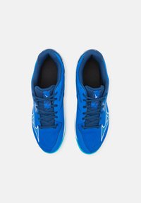 Mizuno THUNDER BLADE Z - Zapatillas de voleibol - mugen blue/white/estate blue