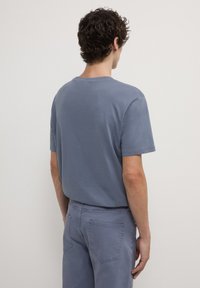 Calliope TINTA UNITA  - T-shirt basic - azzurro