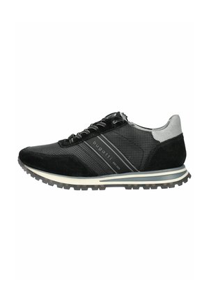 Schwarzer Sneaker mit einer Kombination aus Mesh- und Wildledermaterialien, strukturiertem Obermaterial, kontrastierenden grauen Akzenten und einem robusten Sohlen Design.