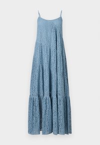 Blå spets maxiklänning med justerbara spaghetti-bärande, A-linjeform, flerfaldigt volangkant, intrikat blommönster och genomskinlig textur.