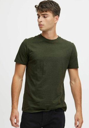 Casual Friday, RUNDHALS THOR - T-Shirt basic - grün