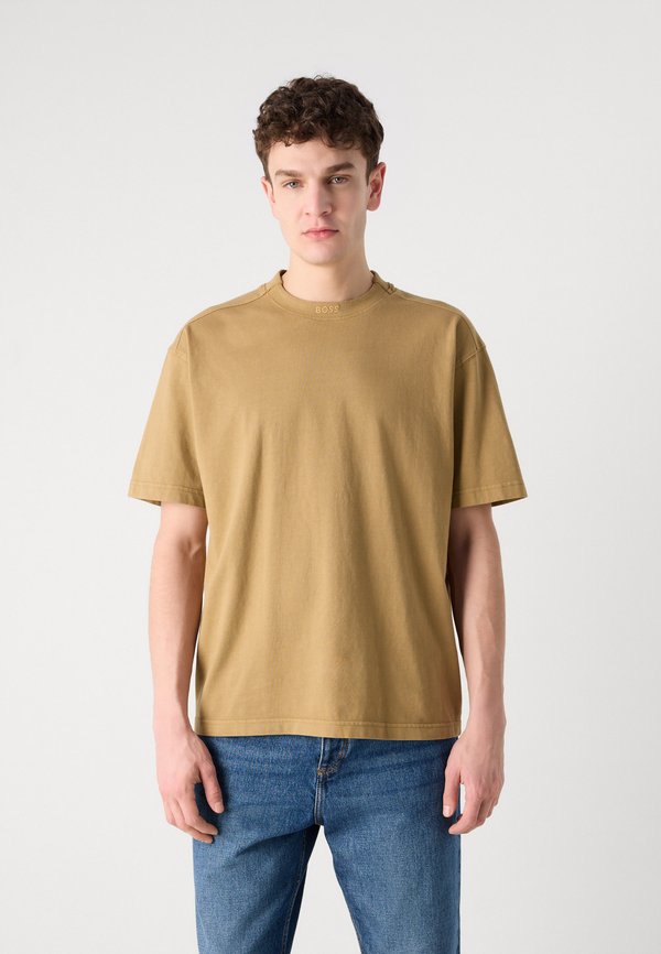 DYE - Basic T-shirt - medium beige3
