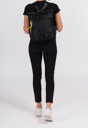 SURI FREY Rygsække - black