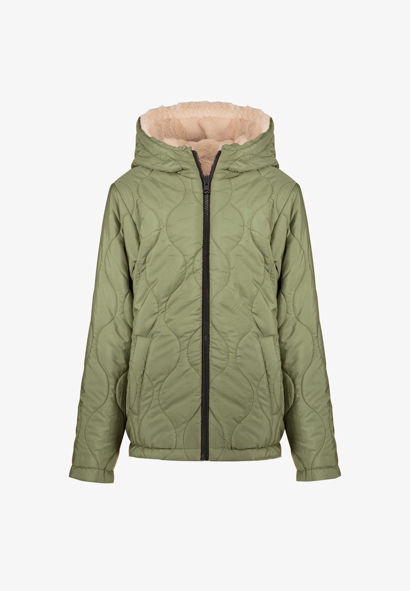 Groene gevoerde jas met capuchon, gevoerd met lichtnepelsbont. Beschikt over een voorrits en twee zijzakken. Gladde textuur met golfpatroon.