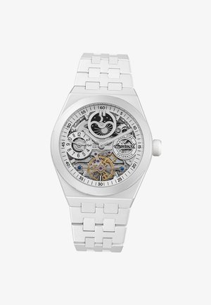 Witte metalen polshorloge met transparante wijzerplaat die de tandwielen toont, dubbele tijdsaanduiding, maanfase en het automatische uurwerk met het merk "Ingersoll".