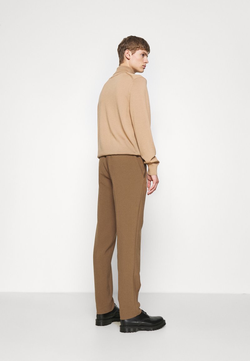 sandro Pantalón de traje camel