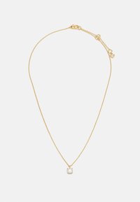 Collana in oro con ciondolo quadrato che presenta una pietra traslucida. Collegamenti delicati e gancio a moschettone con lunghezza della catena regolabile.