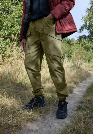 YRTTI - Stoffhose - olive