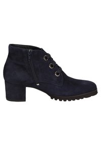 Bottine en daim bleu marine avec talon bloc, fermeture éclair latérale, trois œillets métalliques avec lacets noirs et semelle striée.