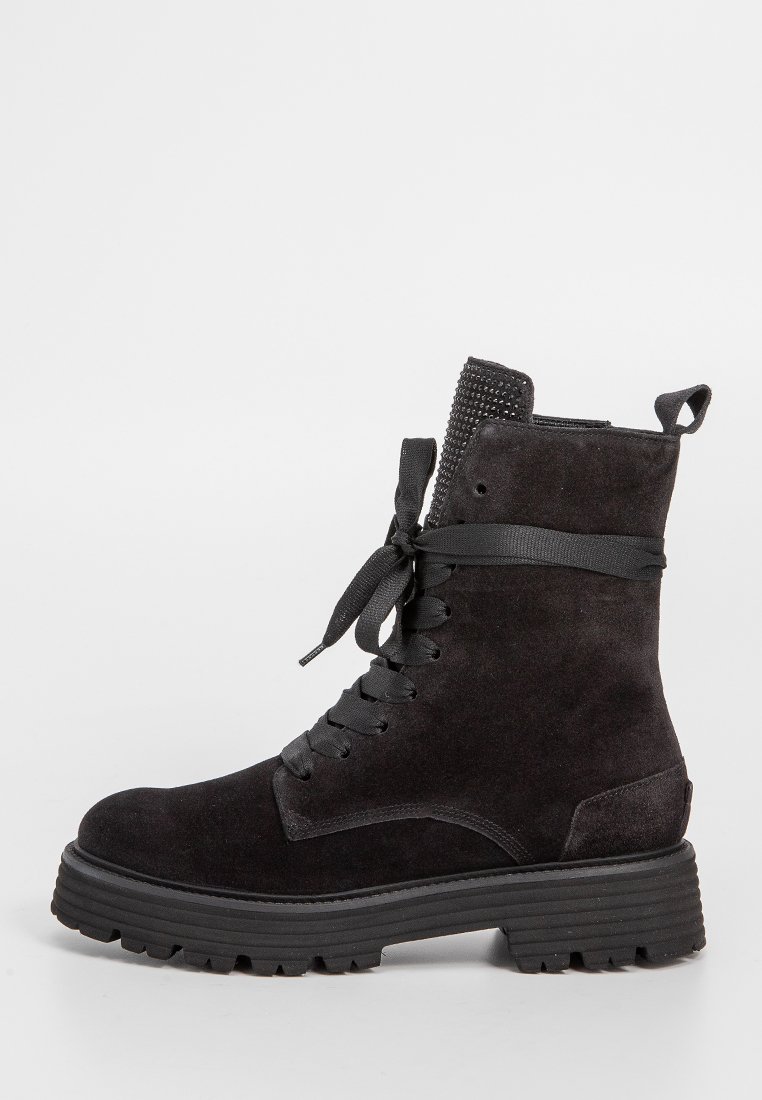 Botines con cordones