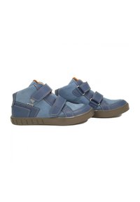 Scarpe alte blu in suede con cinturini in velcro, suole in gomma marrone e dettagli arancioni. Presentano una cucitura a contrasto e un collo imbottito.