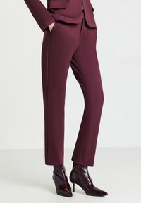 SIGARETTA IN PUNTO MILANO - Pantaloni - bordeaux