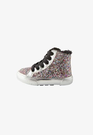 Glitrende højtop sneakers med en sølv tåhætte, sorte snørebånd og en pelsforet krave. Overdelen har flerfarvede glitrende accenter.