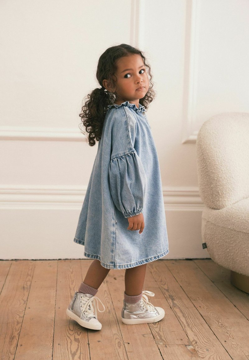 Next RUFFLE COLLAR - Denimové šaty - blue denim
