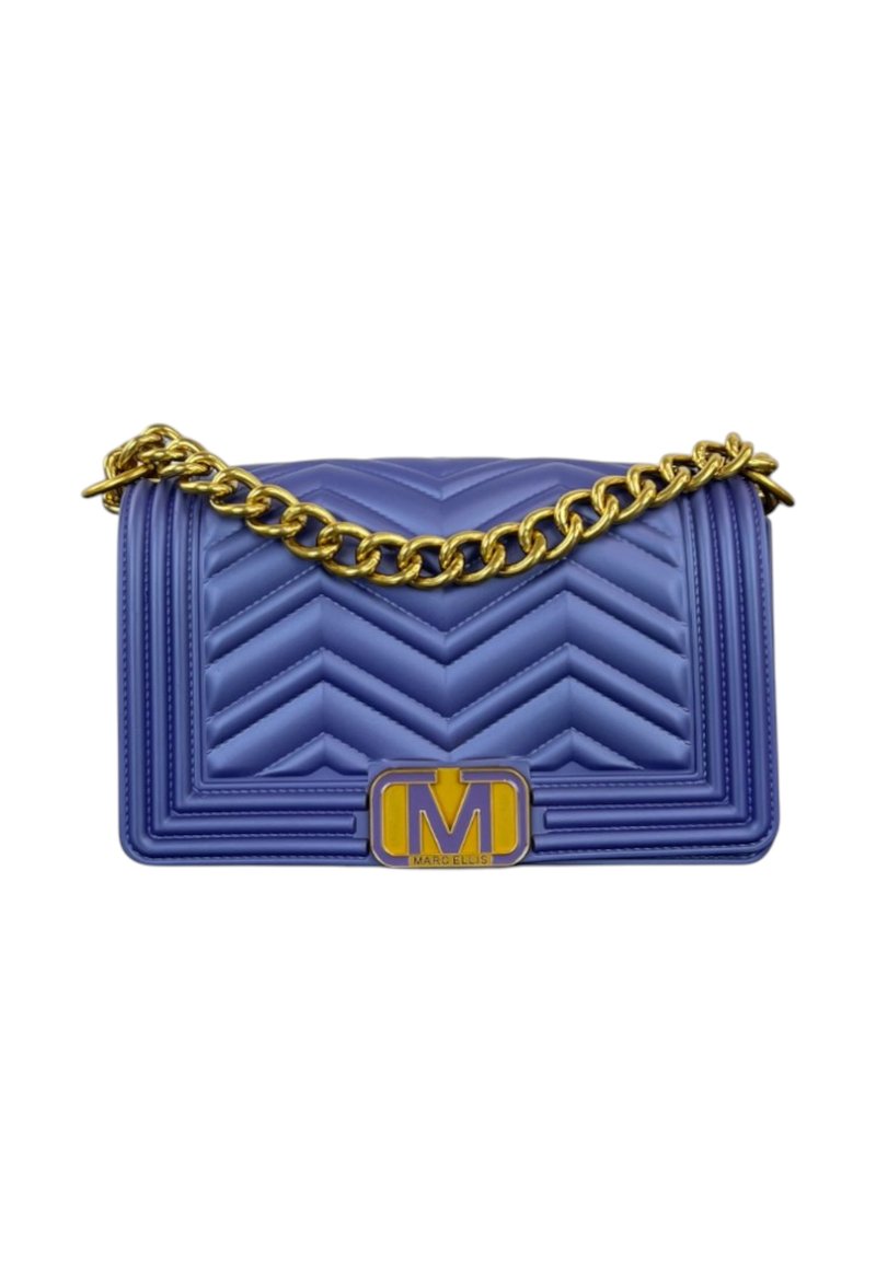 Borsa a mano in finta pelle viola trapuntata con motivo a zig zag, tracolla in catena dorata e hardware dorato con logo distintivo a "M".