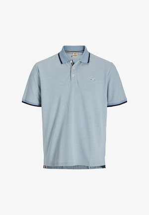 Heledat sinine polo särk tekstuuriga viimistlusega, kolme nupuga ning tumesinise ja punase aktsendiga krael ja varrukatel.