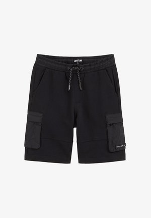 Schwarze Cargo-Shorts mit elastischem Bund, Kordelzug, seitlichen Klappentaschen und vorderen Seitentaschen, mit der Aufschrift "Salty Dog" auf der rechten Tasche.