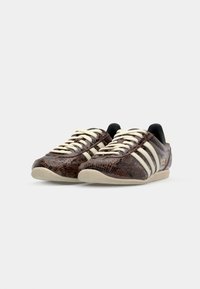 adidas Originals JAPAN - Trainers - preloved brown/cream white/core black
