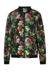 Chaqueta bomber de tela con un vibrante estampado tropical que incluye hojas verdes, acentos florales en rosa y naranja, cremallera negra y puños acanalados.