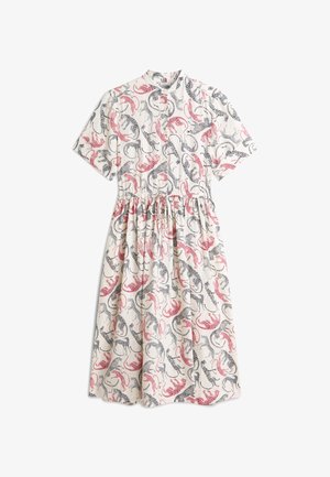 Robe midi blanche à manches courtes avec taille froncée, col à boutons et imprimé léopard rose et gris.