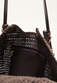 Stradivarius Borsa a mano - dark brown