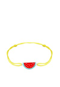 Bracelet en cordon jaune avec un charme en forme de tranche de pastèque rouge et verte, ornée de graines blanches, au design élégant et minimaliste.