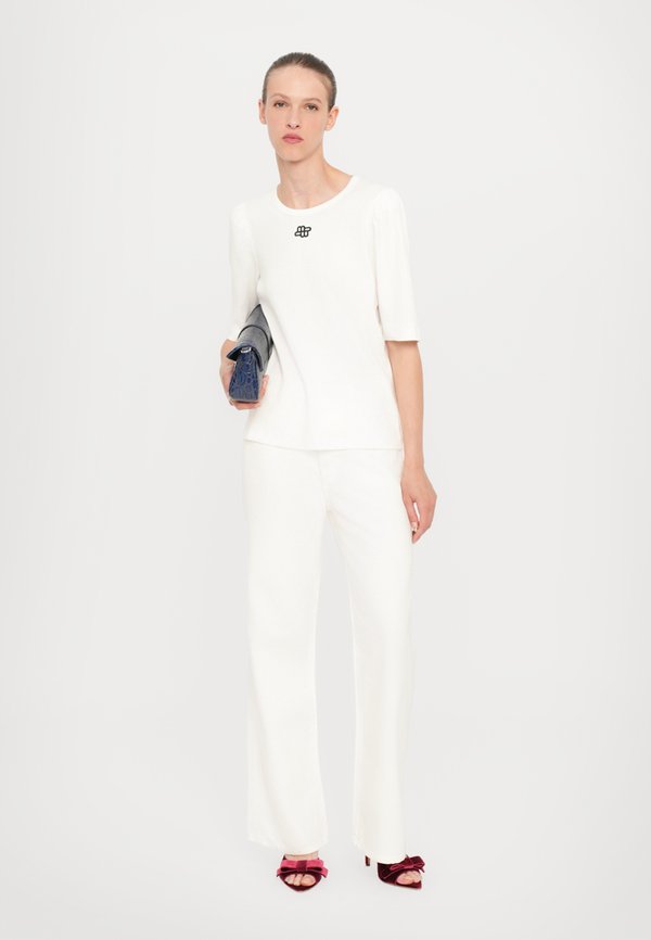 PARSA - Basic T-shirt3