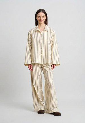 - Spodnie od piżamy