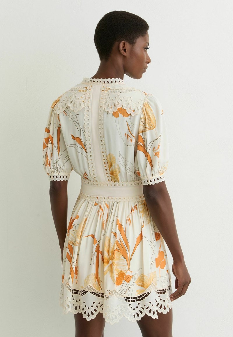 Reiss REGULAR FIT - FLORAL-PRINT MINI - Day dress - ivory pink/white - Zalando Reiss REGULAR FIT - FLORAL-PRINT MINI - Day dress - ivory pink/white - Zalando