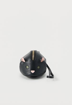 Μαύρο πορτοφολάκι σε σχήμα προσώπου γάτας με ροζ αυτιά, μύτη, πράσινα μάτια, μουστάκια και κλείσιμο με φερμουάρ στην κορυφή, με λουράκι χειρός.