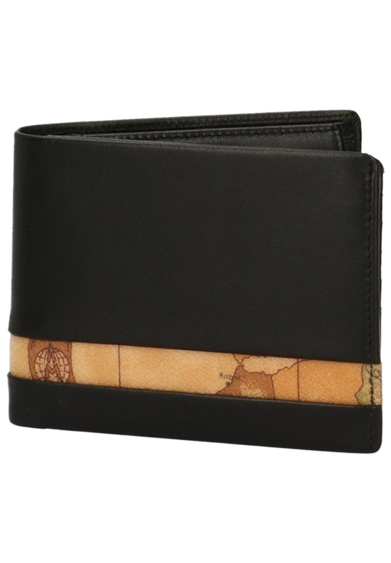 Portafoglio in pelle nera con una sezione marrone chiaro decorata con una mappa del mondo, forma rettangolare elegante e cuciture visibili lungo i bordi.