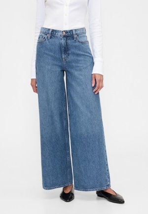 GAP BAGGY - Wide leg - medium wash
