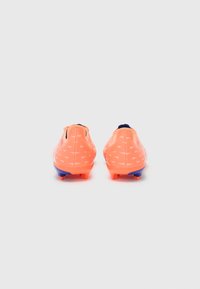adidas Performance PREDATOR LEAGUE - Kõva pinnase jalgpallisaapad - signal coral/ftwr white/beam orange