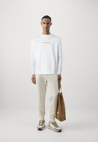 KARL LAGERFELD CREWNECK - Mikina - white
