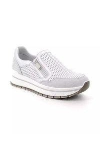 Scarpa bianca traforata slip-on con dettagli in suede grigio, dotata di cerniera laterale e suola imbottita per il massimo comfort. Design leggero e traspirante.