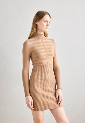 Jumper dress - camel