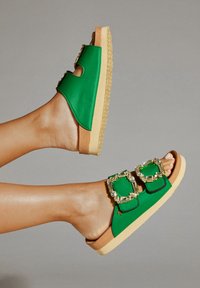 Gioseppo ADERKLAA - Sandalias planas - verde