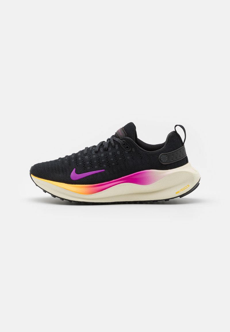 Nike Performance REACTX INFINITY  - Pantofi de alergare pe asfalt - black/hyper violet/anthracite/coconut milk/laser orange