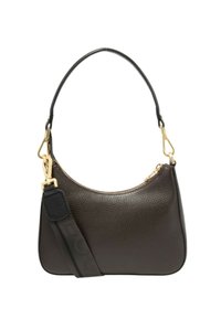 Ciemnobrązowa torebka skórzana o fakturowanej powierzchni, z złotymi akcentami, górnym zamkiem błyskawicznym, krótkim uchwytem oraz odpinanym szerokim czarnym paskiem na ramię.