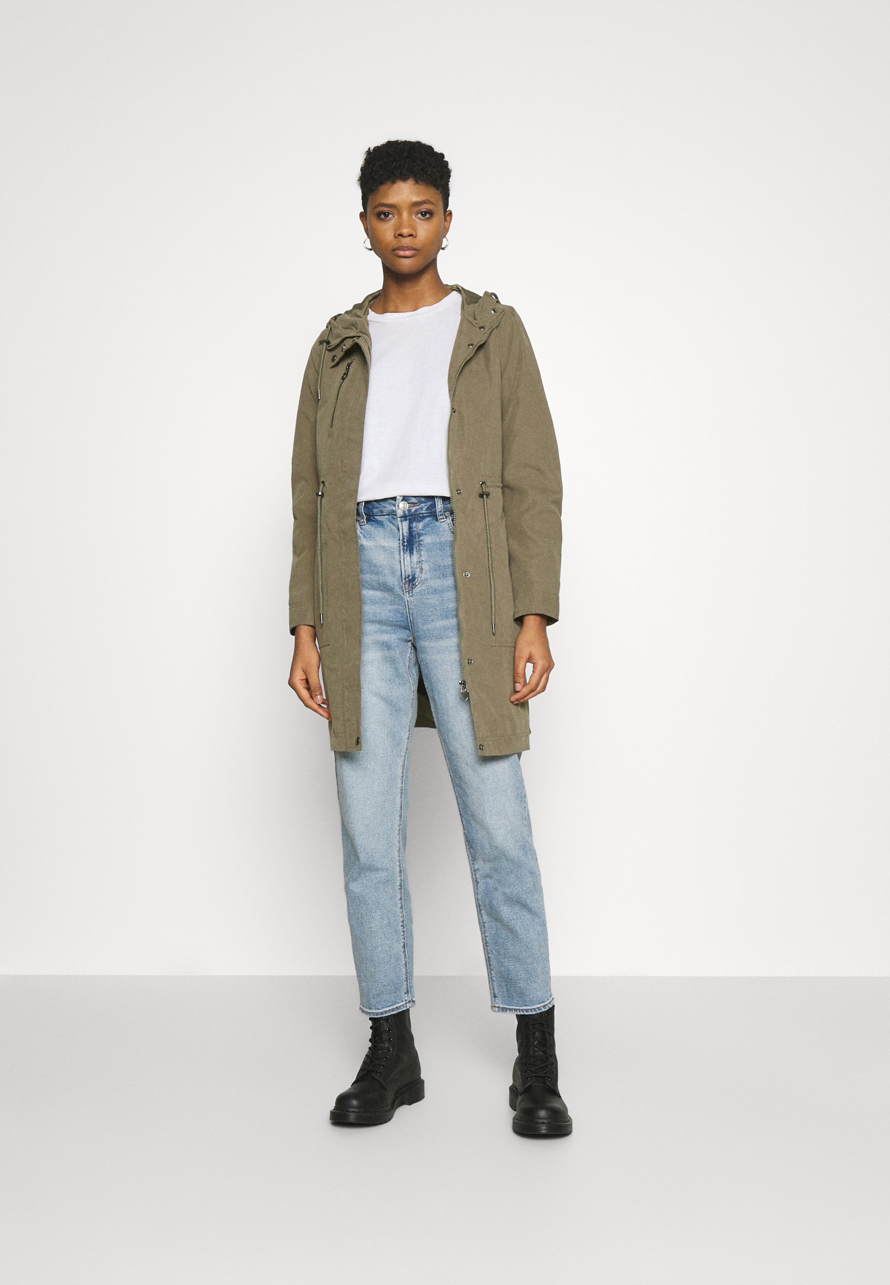 vmanke jacket