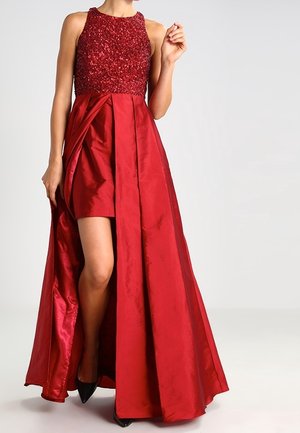 Occasion wear - red