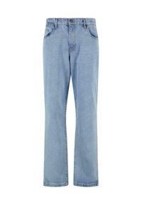 Světle modré džíny s rovnými nohavicemi, předními kapsami, poutky na opasek a zapínáním na knoflík na bílém pozadí.