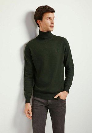 - Sweter