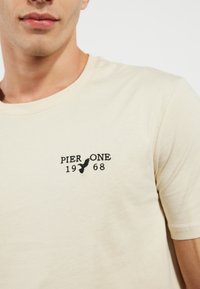 Pier One - T-shirt basic