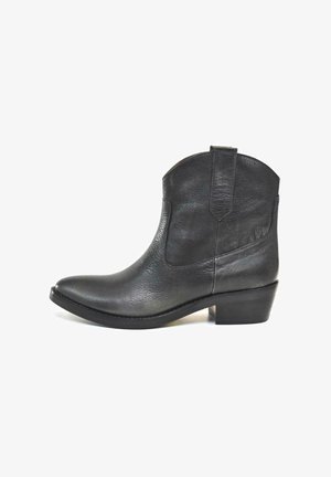 Emanuelle Vee Tronchetti - nero