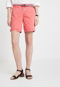 Esprit Shorts - coral