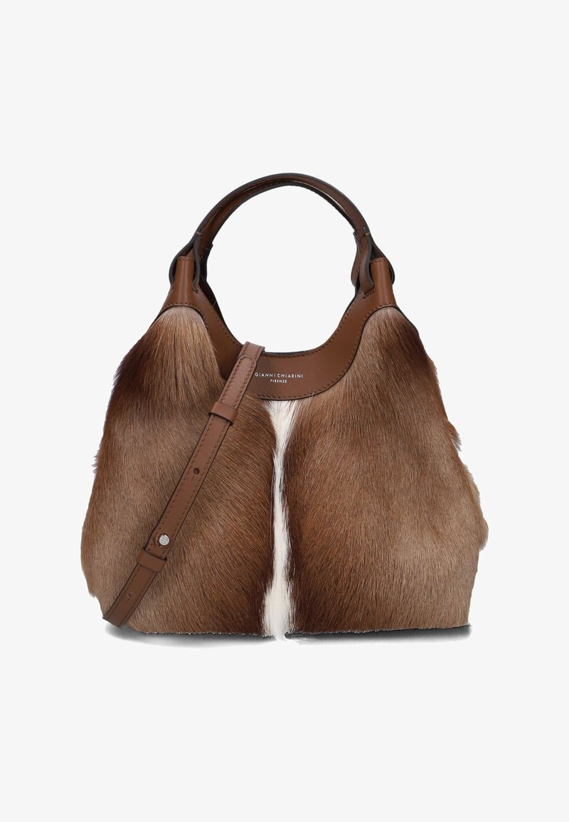 Borsa in pelle marrone con dettagli in pelliccia, caratterizzata da una parte superiore curvata, manici corti e una tracolla staccabile. Notevole per la sua texture e design.